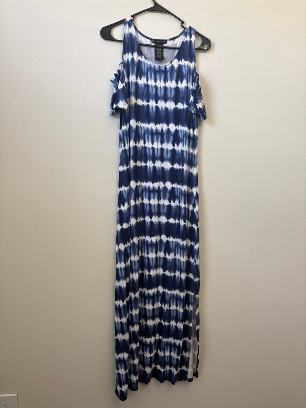 Design History Blue and White Tie-Dye Cold Shoulder Maxi Dress